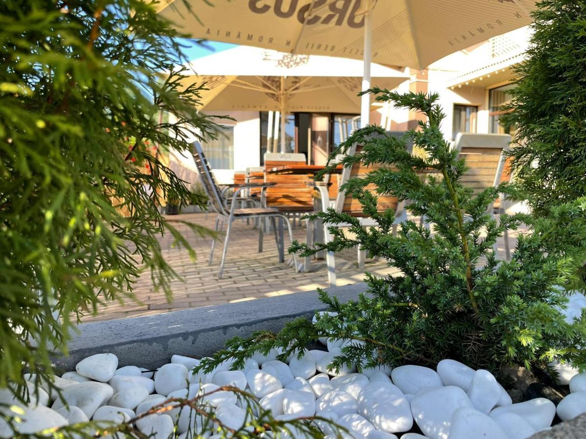 Pensiunea Prestige House Curtea De Arges Luaran gambar